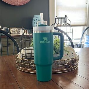 Stanley Green Insulated Thermos used